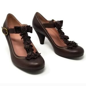 Like New Anthro Miss Albright Rensselaer Floral T-Strap Pump Brown EU 38 US 8